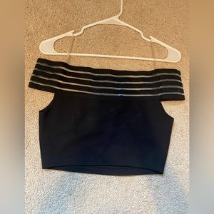 Size M black crop top